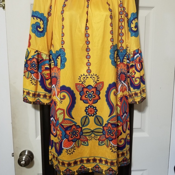 Dress - Picture 2 of 2